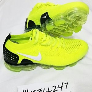 Nike Air Vapormax Flyknit Volt 942842-700 Size 7 N
